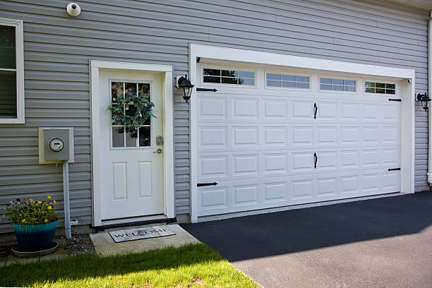 24/7 Emergency Garage Door Panel Replacement experts in Prosser, WA